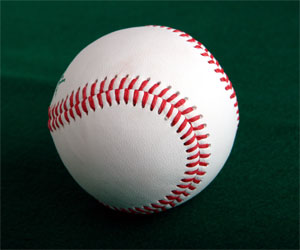 Mayor cantidad de bases por bolas en un juego de bisbol.