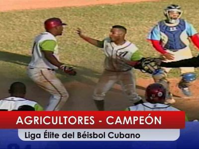 Agricultores se corona en la primera Liga Elite del Bisbol Cubano.