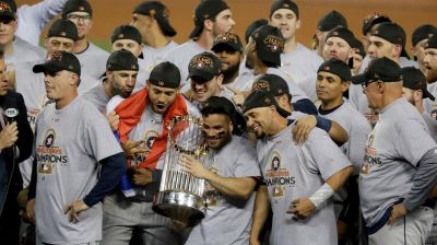 Astros de Houston se proclaman campeones de la Serie Mundial.