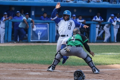 Bisbol de Cuba recibe nuevas subseries en un ocano de titubeos.