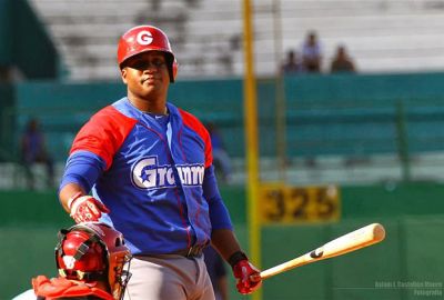 Beisbolista cubano Alfredo Despaigne recibe segundo voto en encuesta.