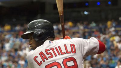 Boston gana gracias a oportuno hit de Castillo