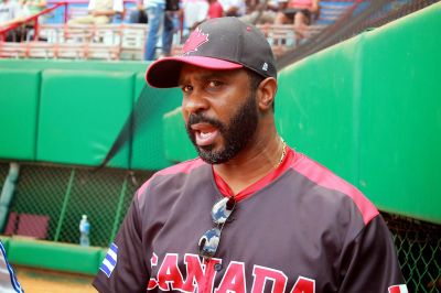 Devon White: No he visto en MLB a un pelotero cubano que no sea bueno