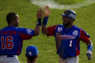 Dominicana apabulla a Cuba en Serie del Caribe 2014