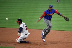 Estados Unidos remonta y vence 4x2 a Venezuela en el Clsico Mundial de Beisbol