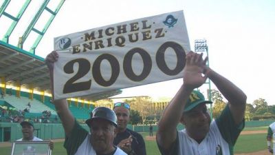 Michel Enrquez lleg a los 2000 hits.