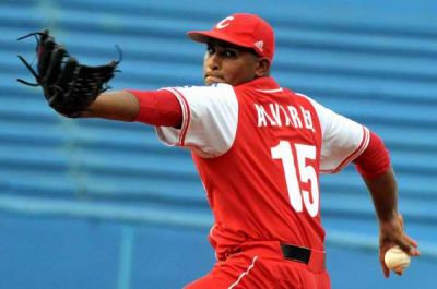 Negocian Tigres de Cartagena adquisicin del pitcher Freddy Asiel