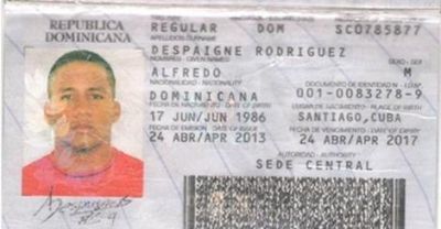 Pelotero cubano juega con pasaporte dominicano en Liga Mexicana.