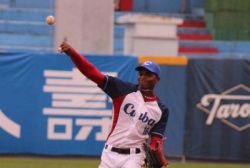 Pirrica victoria cubana frente a Taipei en mundial juvenil de beisbol.