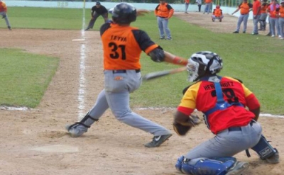 Villa Clara vence a Mayabeque y ampli ventaja en sub 23 de bisbol.
