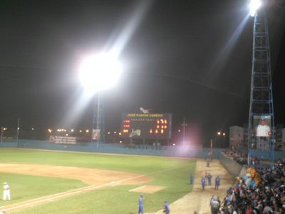 Tigres-Leones quinto juego play oof