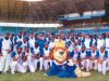 Equipo de Industriales y su mascota