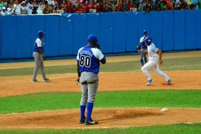 Ciego de Avila vs. Industriales.