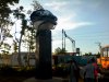 Monumento en la entrada del estadio