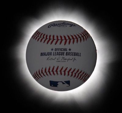 Eclipse beisbolero.