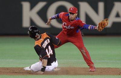 Jose Miguel Fernandez CUB vs HOL