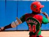 Abrazo en la cúspide de la Serie Nacional de Béisbol.