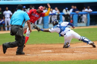 Actualizan programa de lid beisbolera en Matanzas.