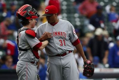 Alfredo Simn gan su sexto juego y Aroldis Chapman salv su tercero