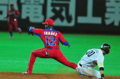 Andy Ibez, ltimo cubano con mira MLB