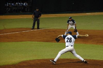 Avils llev la voz cantante en triunfo de los Cachorros ante Santiago en bisbol