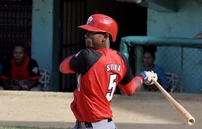 Serie Nacional de Bisbol. Avispas picaron primero