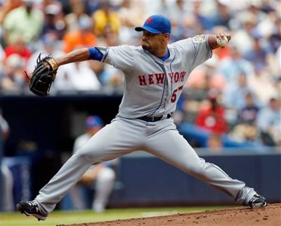 Azulejos: Firmar a Johan Santana, decisin de bajo riesgo