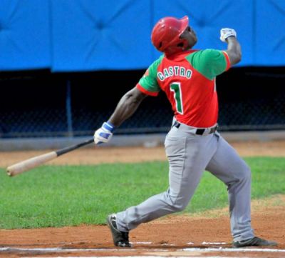 Bisbol cubano. Tigres rugen en su patio