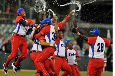 El Bisbol, una suerte de estrategia de los cubanos