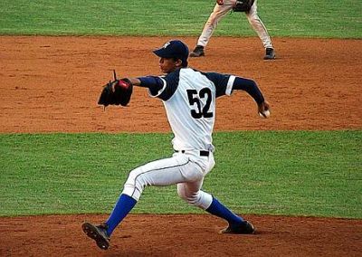 Cachorros repiten dosis y barren a Leones en la pelota cubana