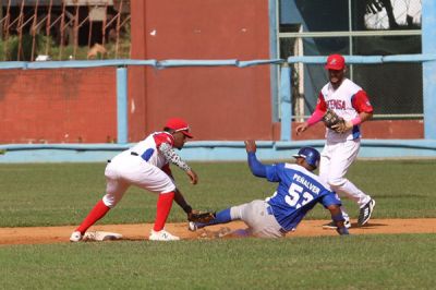 Cazadores de Artemisa cazan al lder y ascienden al segundo lugar de la Serie Nacional.