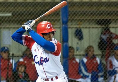 Club japons contrata al pelotero Alfredo Despaigne