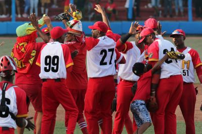 Cocodrilos ensean sus dientes para 61 Serie Nacional de Beisbol.