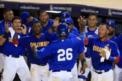 Colombia hace historia con primer triunfo en el Clsico de Bisbol.