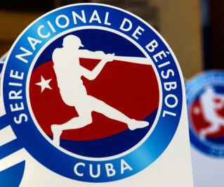Comisión Nacional de Beisbol aplica sanciones tras indisciplinas.