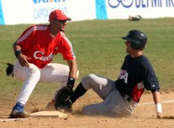 Confirmado Alfonso Urquiola como mnager de equipo cubano a Guadalajara