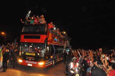 Continan celebraciones en Granma por triunfo de los Alazanes.