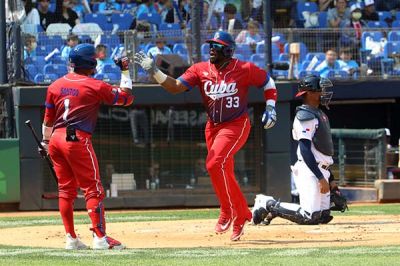 El Cuba del Clsico apabulla a Panam y emite seal de vida.