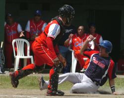 Cuba derrota nuevamente a Panam, pero deja dudas.