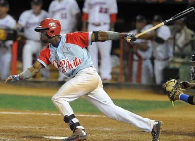 Cuba enfrenta a Mexico en semifinal de Serie del Caribe de Bisbol