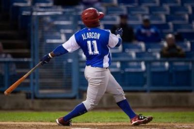 Cuba gana con Freddy Asiel y vuelve a producir su ofensiva.
