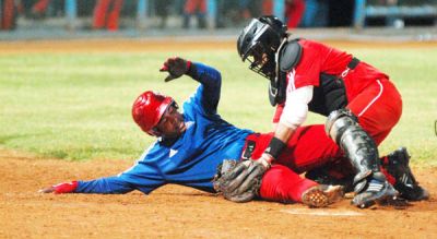 Cuba Rojo gana su primer partido.