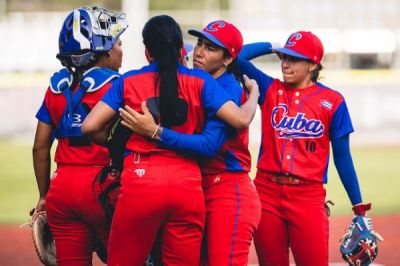 Cuba vence 2-0 a Brasil y avanza a la Sper Ronda del Panamericano de Softbol Femenino.
