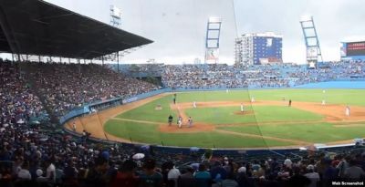 El Cuba versus Agricultores en Estadio Latinoamericano!