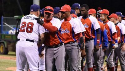 Cubano Csar Prieto campen de bateo en mundial juvenil de bisbol.