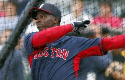 El cubano Rusney Castillo sigue luciendo bien con el madero.