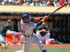 Cubanos en Las Mayores, Céspedes castiga al Oakland