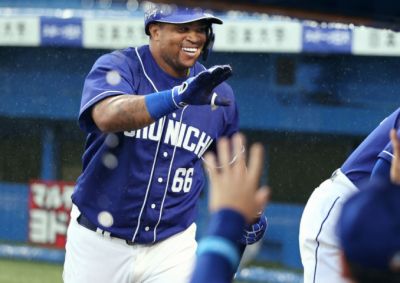 Dayn Viciedo da triunfo a Chunichi con 15to jonrn.