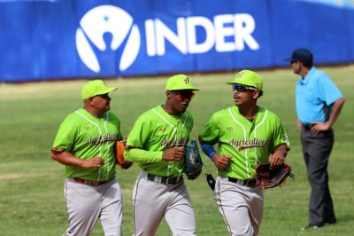 Definidos los inquilinos de los play off en Liga lite del Beisbol.