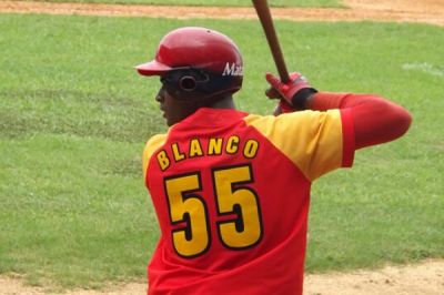 Eduardo Blanco lidera las impulsadas y Matanzas suma su cuarta victoria seguida en la Serie Nacional.